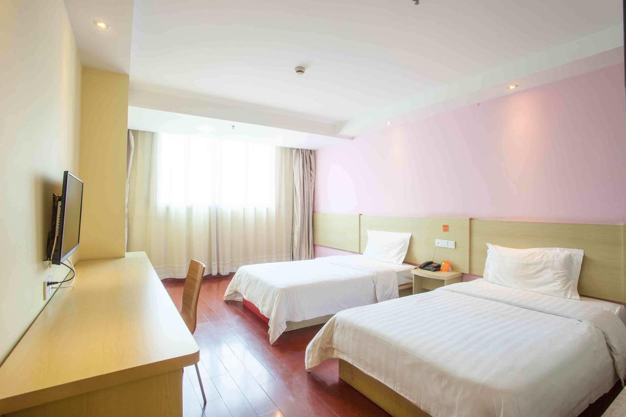 7Days Inn Wuhan Airport Panlong City Exterior photo